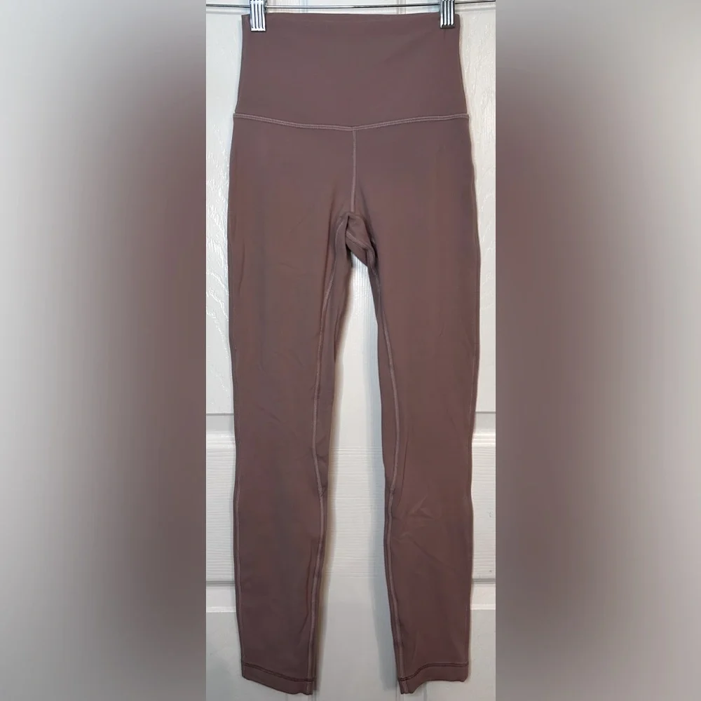 lululemon athletica High-Rise Mauve Leggings - Picture 4 of 10